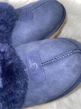 UGG 💙 Coquette Slippers women size 9 New in box Dark Indigo